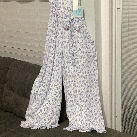 CeCe White Blue Floral Jumpsuit - Picture 3 of 4